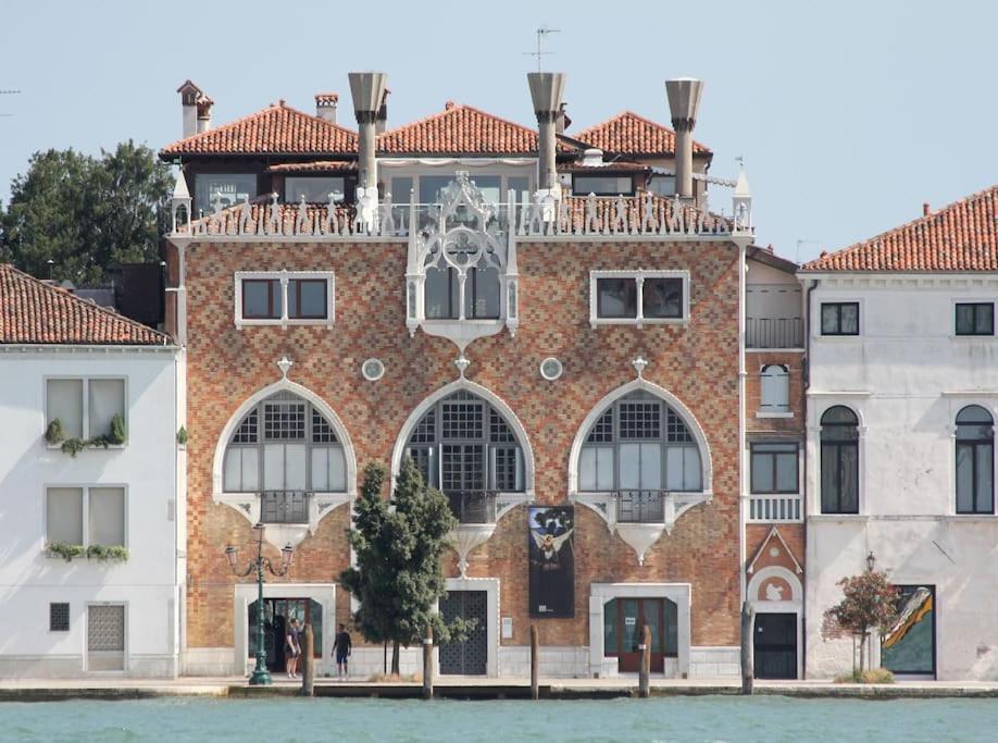 Ca' Ferrando, Brand New Apartment, Experienced Host! Apartamento *