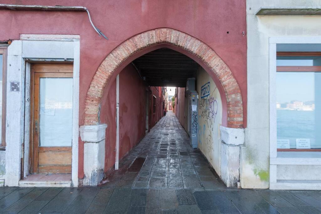 Ca' Ferrando, Brand New Apartment, Experienced Host! Apartamento