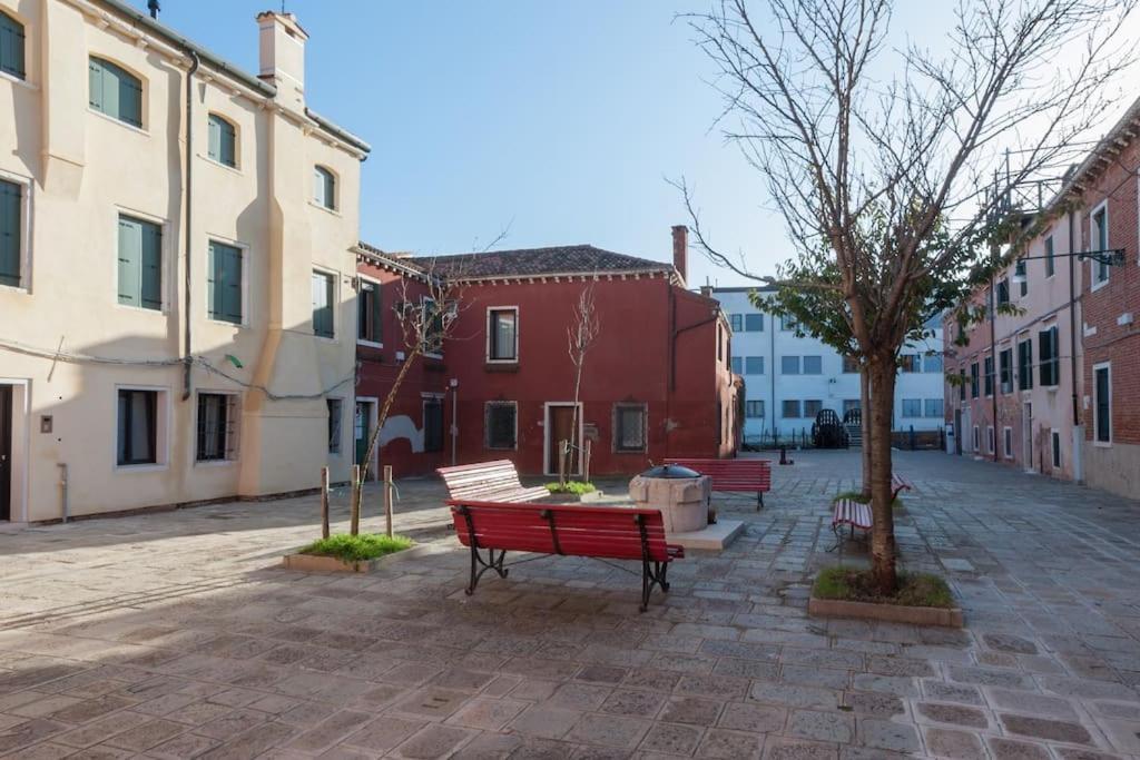 Ca' Ferrando, Brand New Apartment, Experienced Host! Apartamento